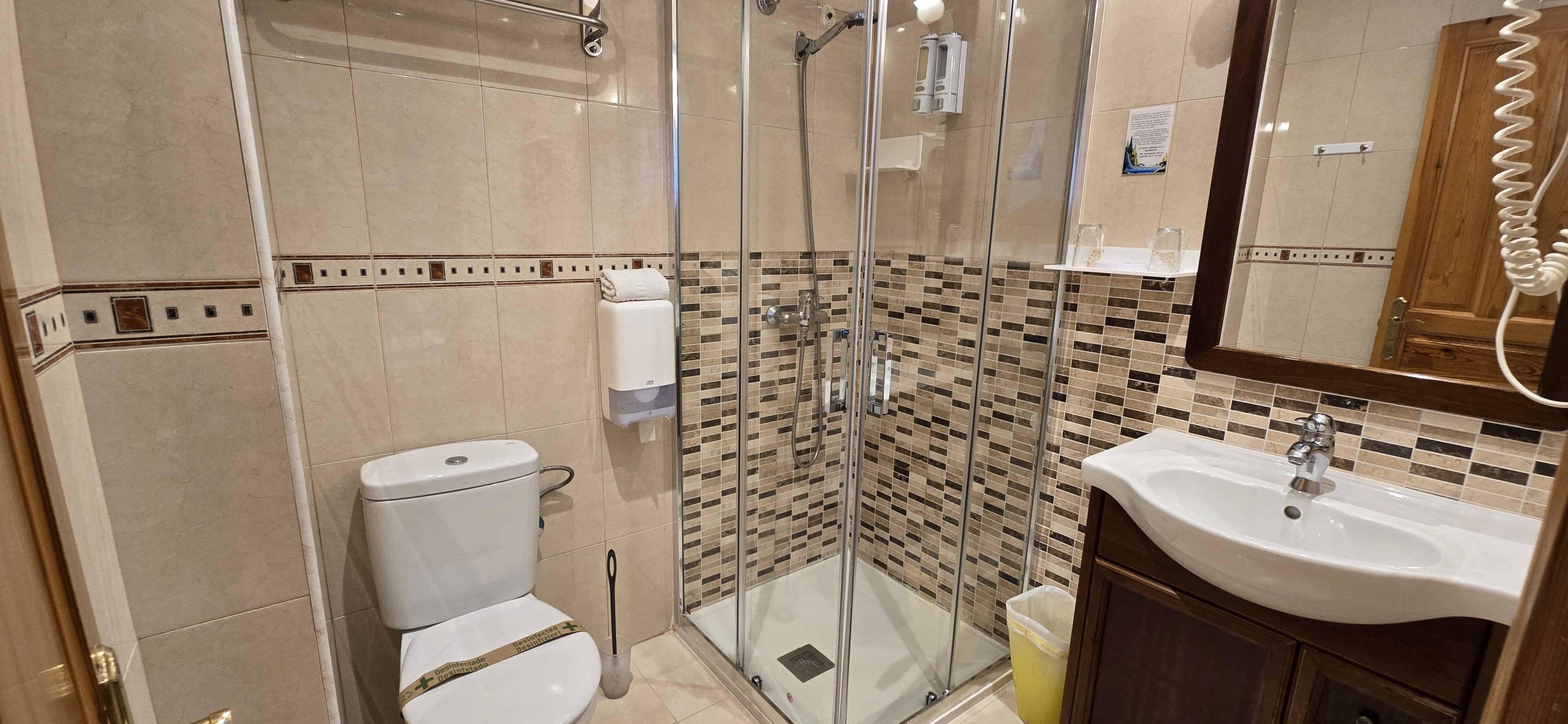 Baño de habitación Cuádruple en Castro Urdiales